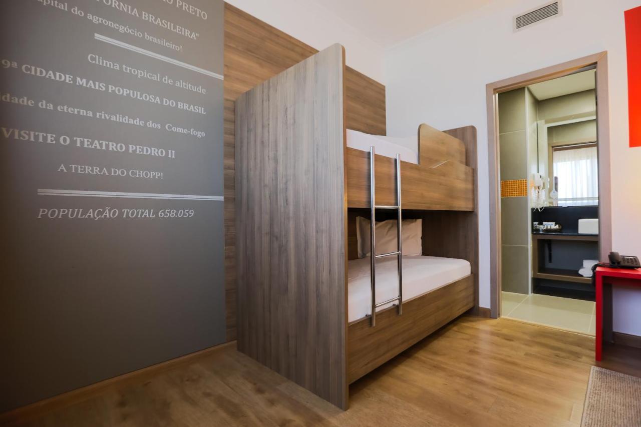Tryp By Wyndham Ribeirao Preto Hotel Bagian luar foto A typical room at the hotel